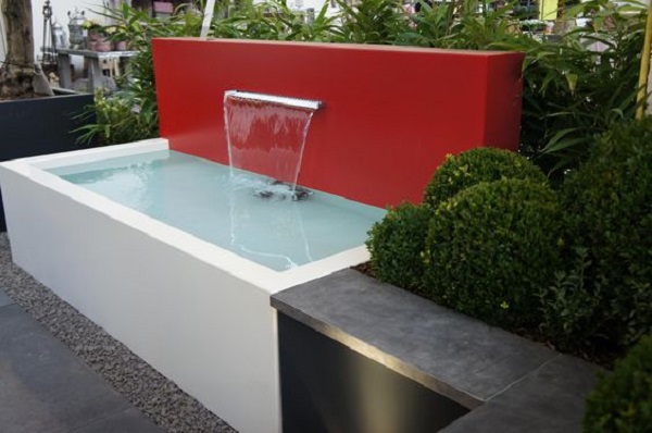 Red and White Water Feature